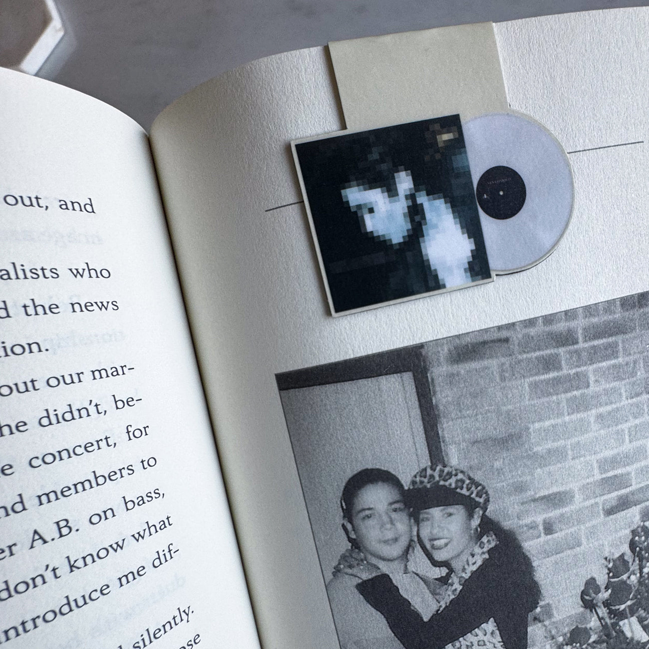 Ven Conmigo Vinyl Magnetic Bookmark